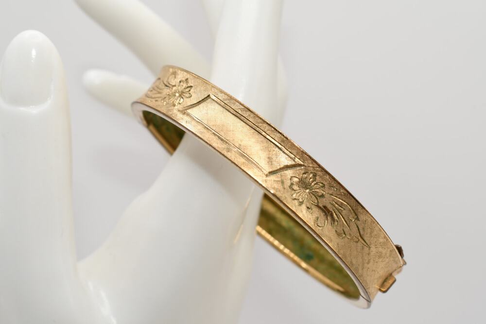 Vintage 12KGF Hinged Bracelet Floral Engraved Fold Over Safety 7”